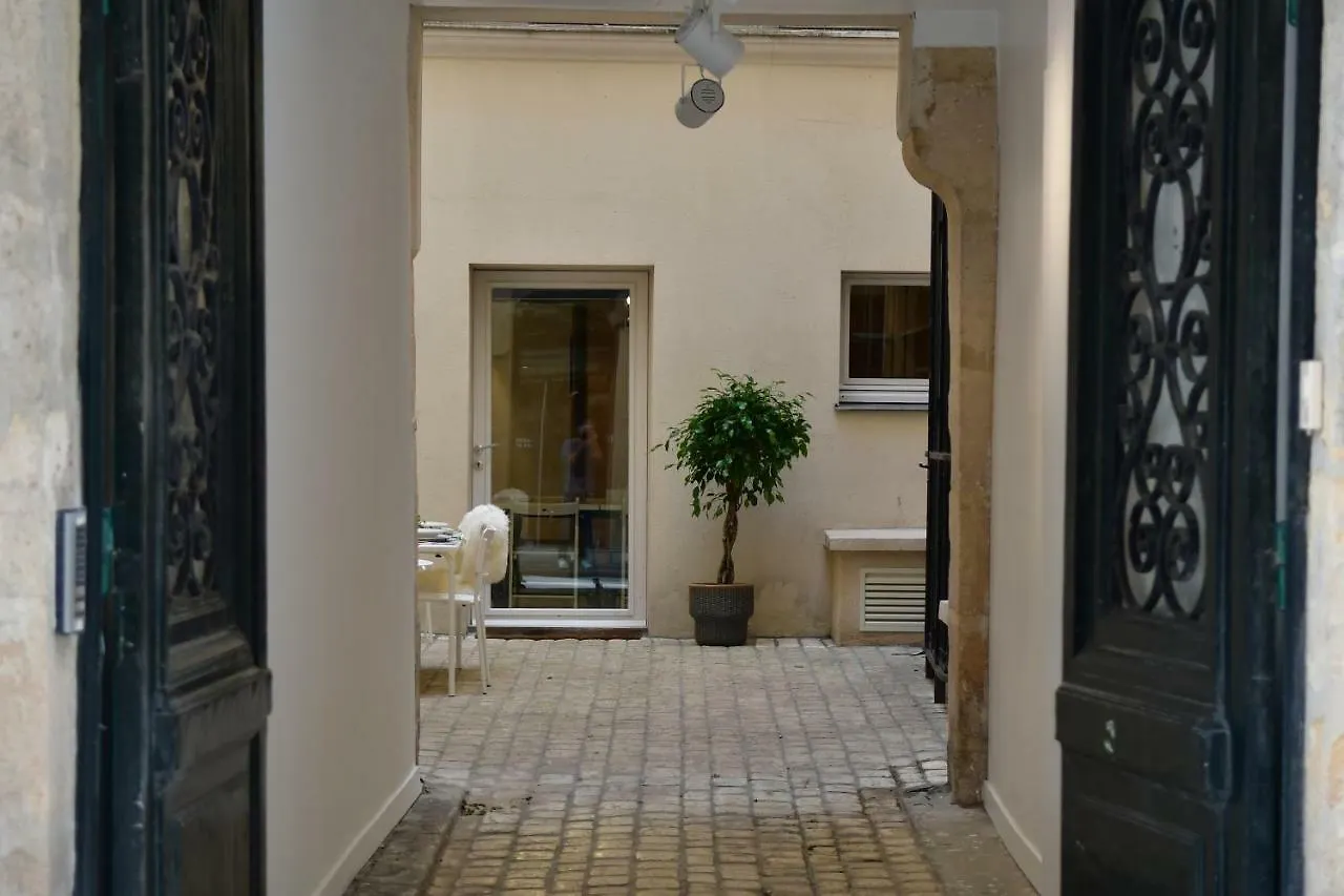 My Story Up Apartment *